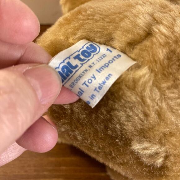 Vintage 80s Animal Toy Imports Raccoon Stuffed Animal Plush EUC (1984) - Picture 4 of 4